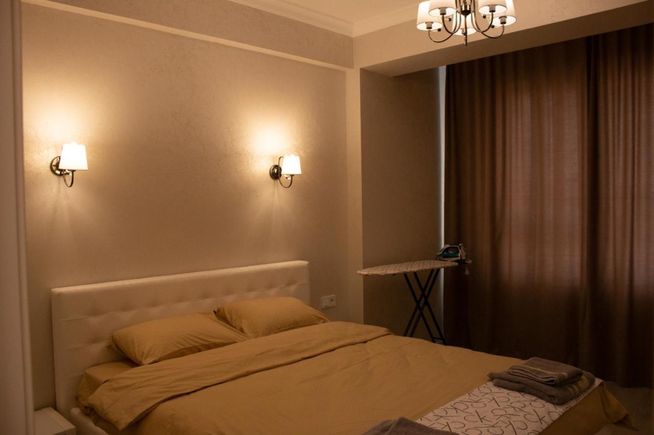 Oasis Premium Class 1Bd Apartment With Living Room 基希讷乌 外观 照片